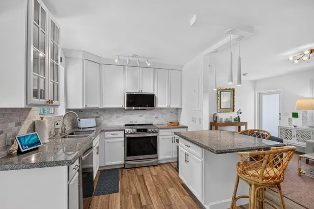 SoSo West Palm Beach Residence photo 13