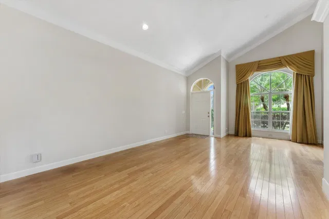 Residence photo 6