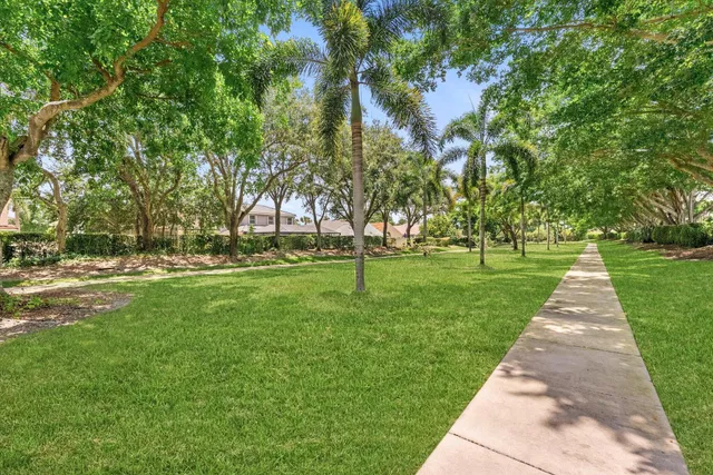 Residence photo 46