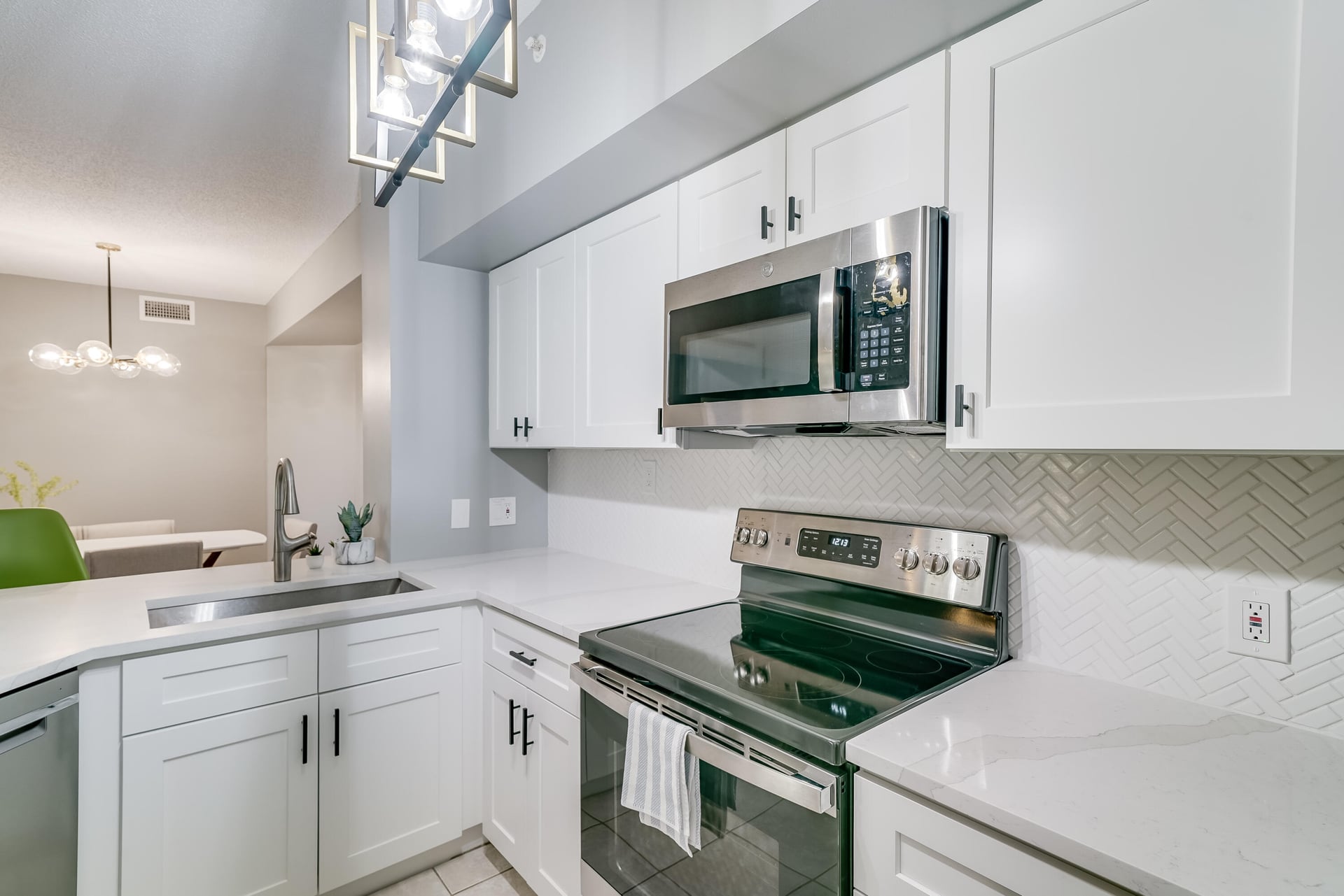 Unit 205 photo 5