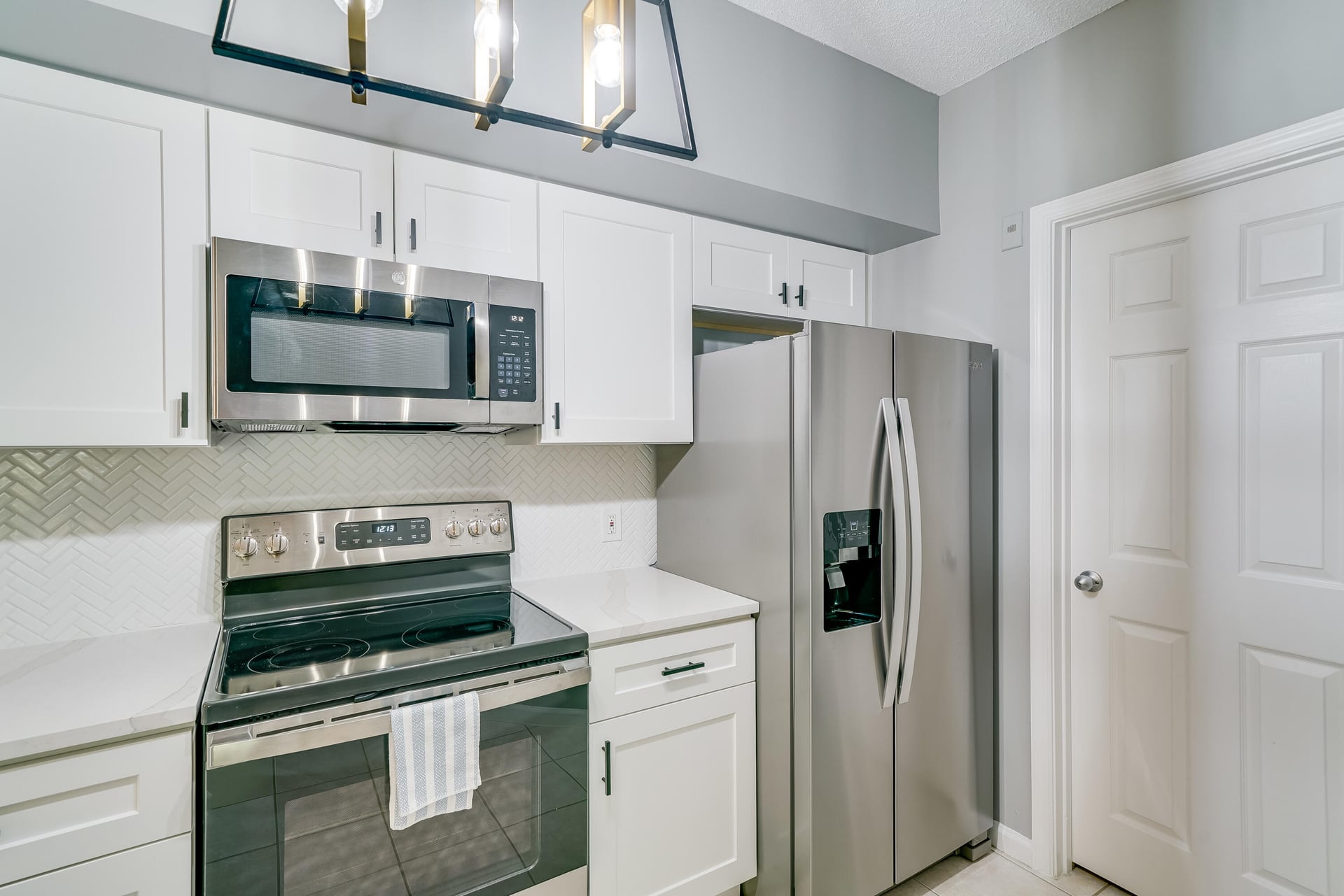 Unit 205 photo 6