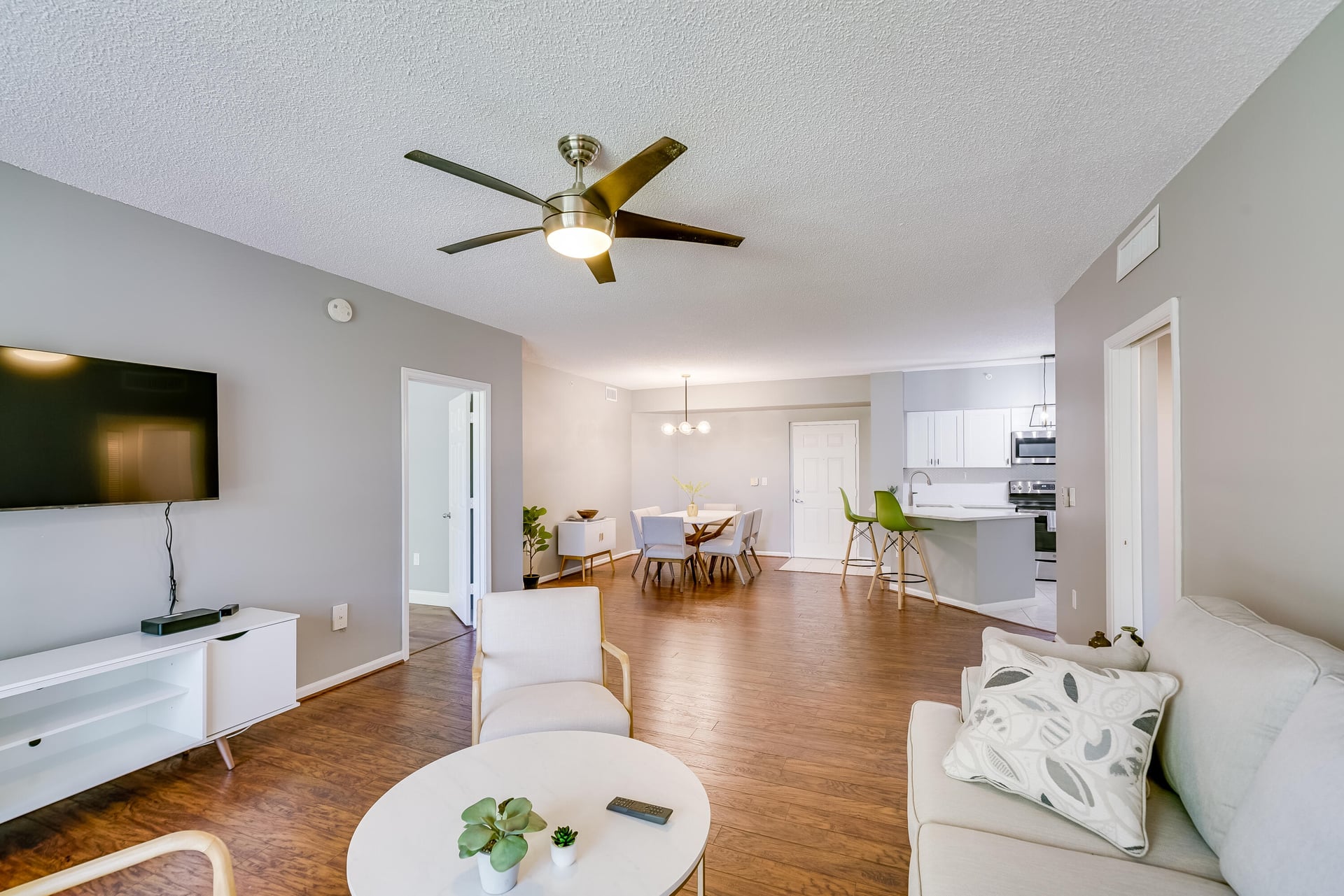 Unit 205 photo 9