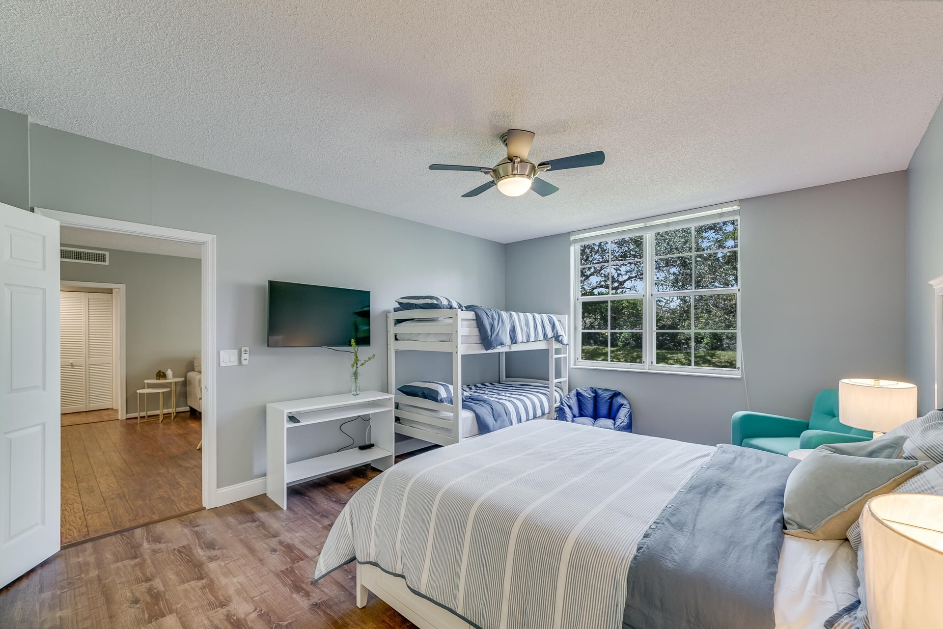 Unit 205 photo 12