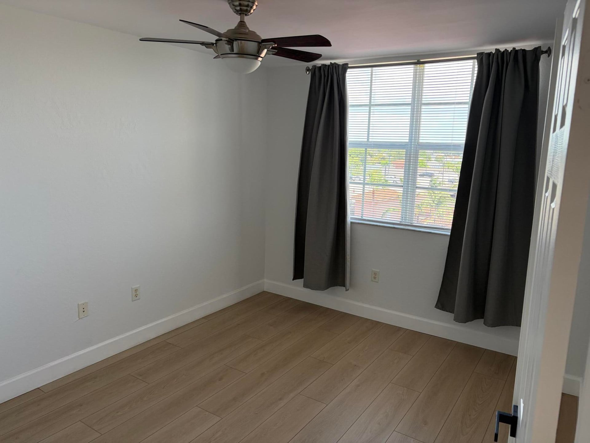 Flagler Pointe Unit 824 photo 9