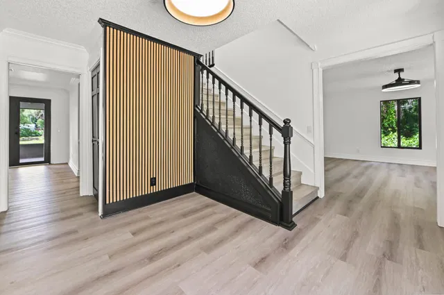  Residence photo 4