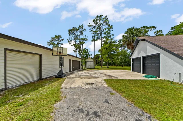  Residence photo 41