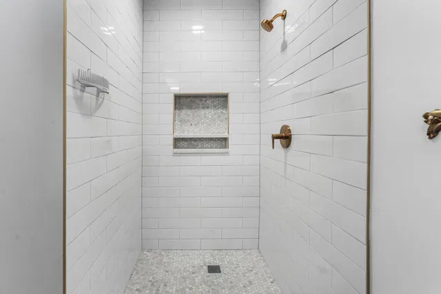 One City Plaza Unit 112 photo 16