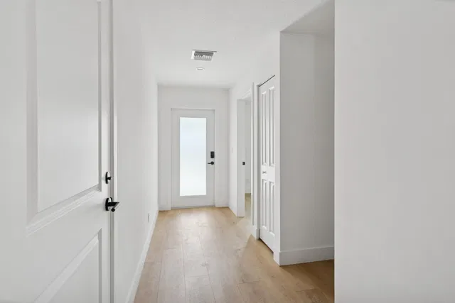 Residence photo 15