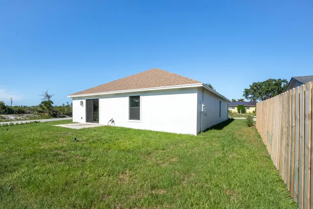 Residence photo 26