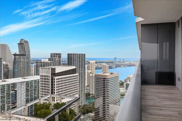 SLS Lux Brickell 5509