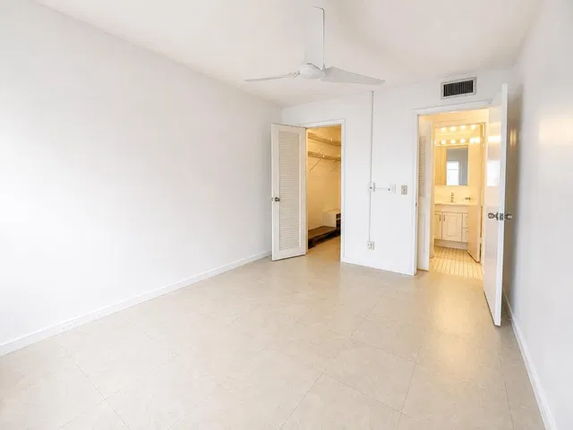  Residence photo 7