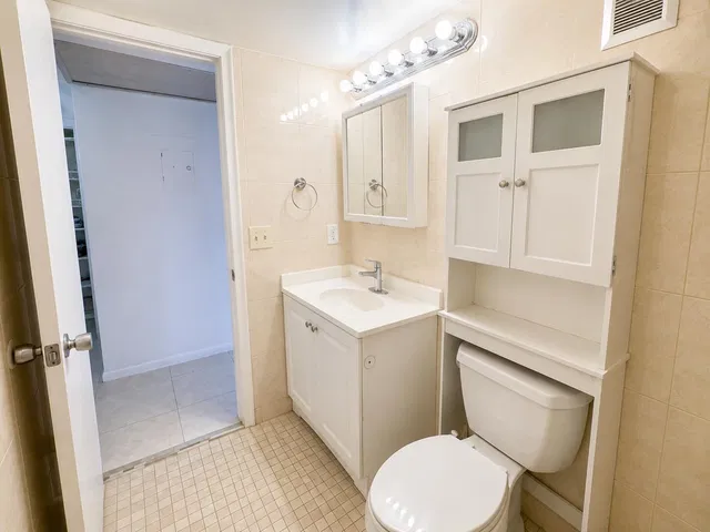  Residence photo 9