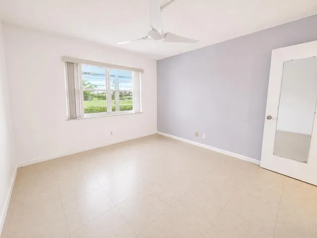  Residence photo 11