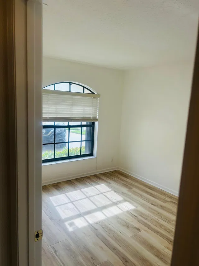 Residence photo 11