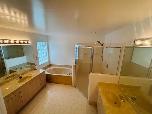 Residence photo 14