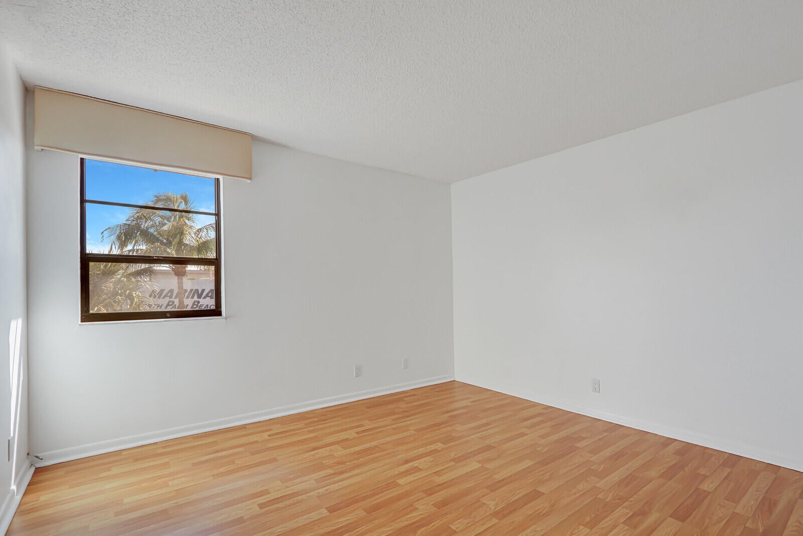 Unit 224 photo 7