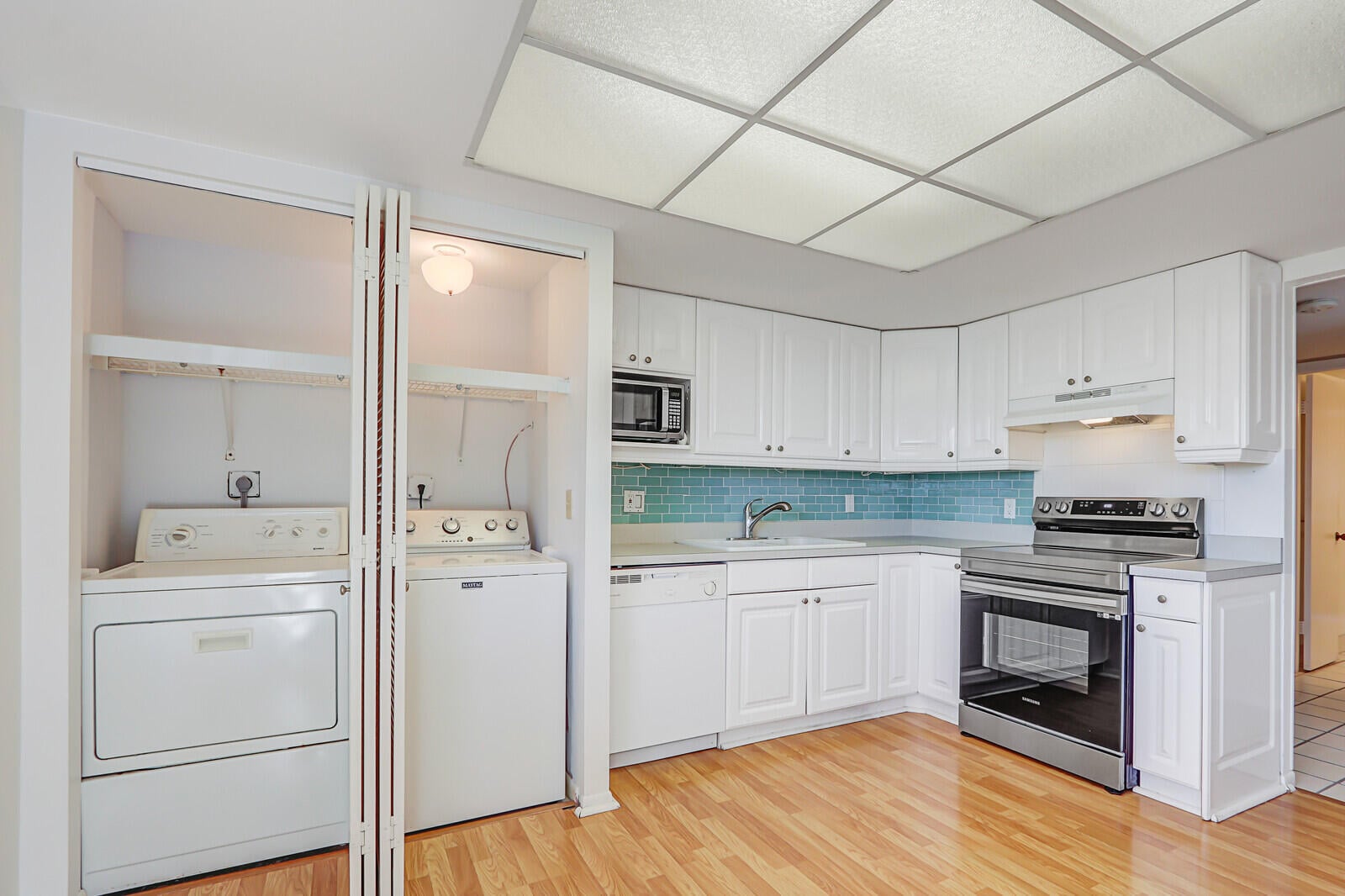 Unit 224 photo 11