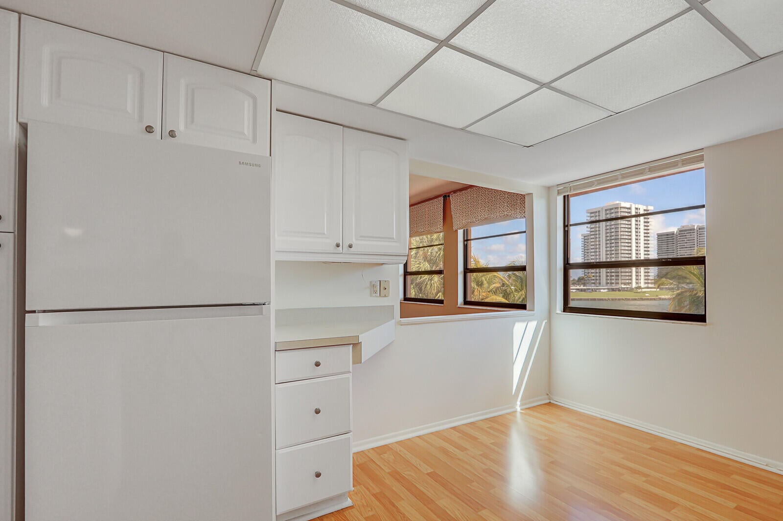 Unit 224 photo 15