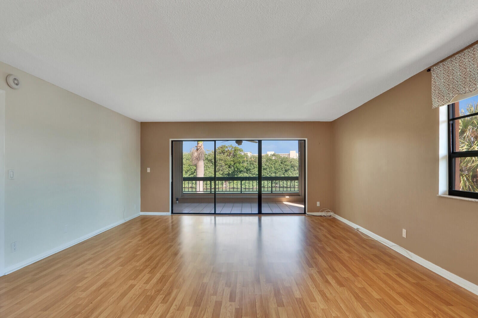 Unit 224 photo 19