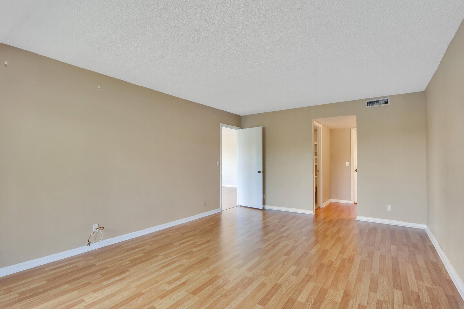 Unit 224 photo 25