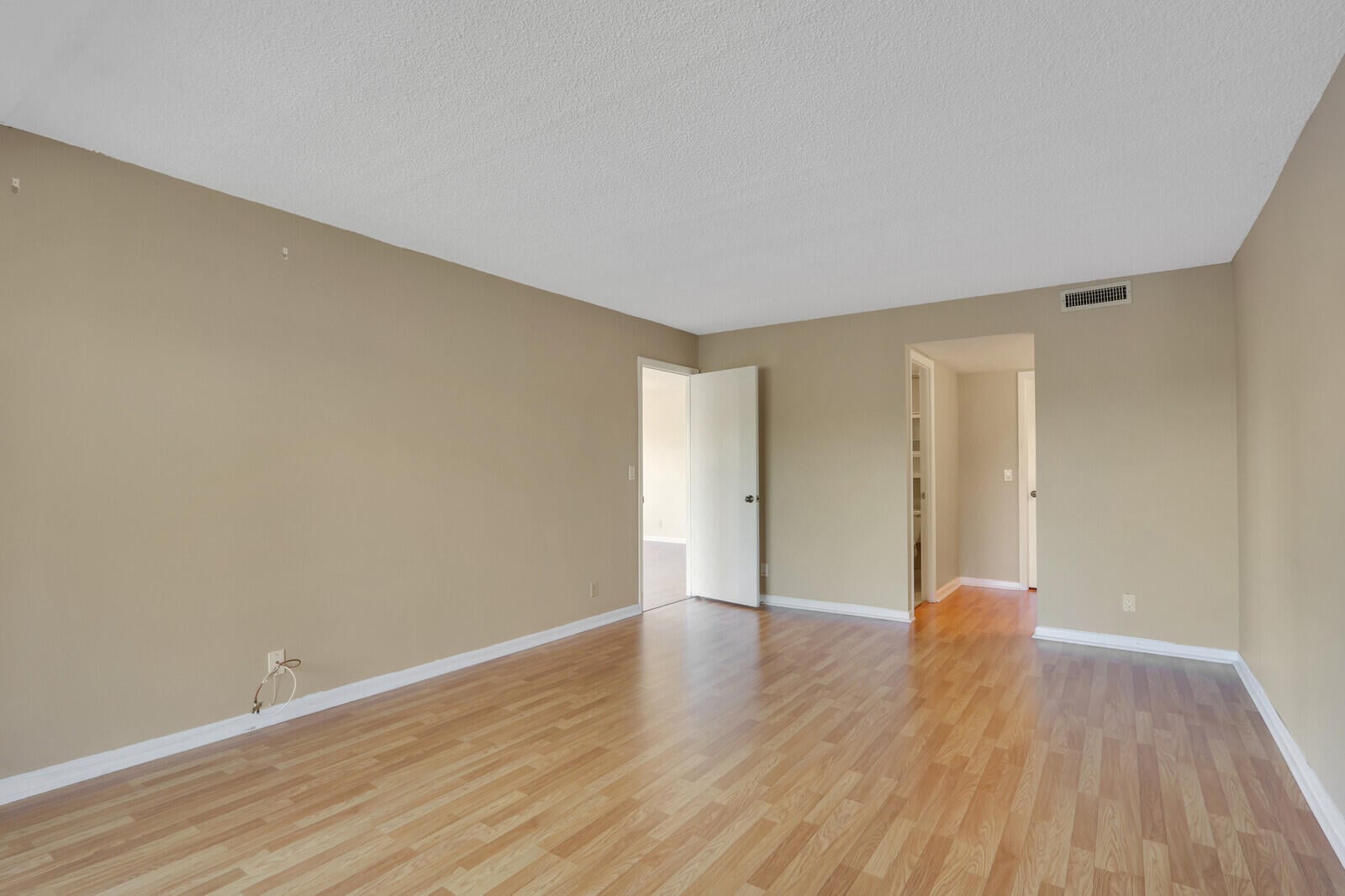Unit 224 photo 26