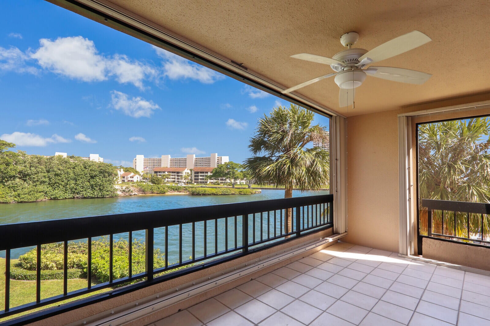 Unit 224 photo 32