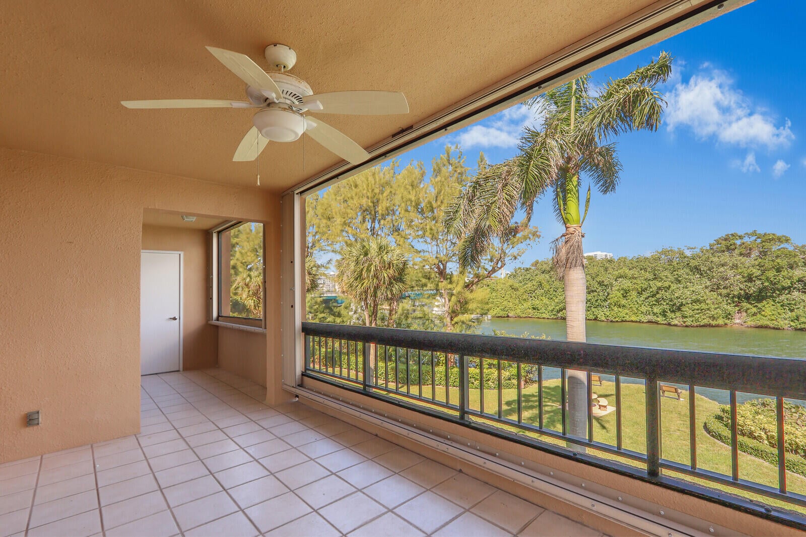 Unit 224 photo 36