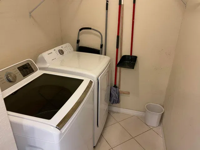 Flagler Pointe Unit 928 photo 8