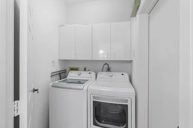 Residence photo 12