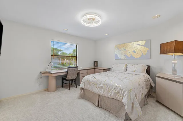 Residence photo 23