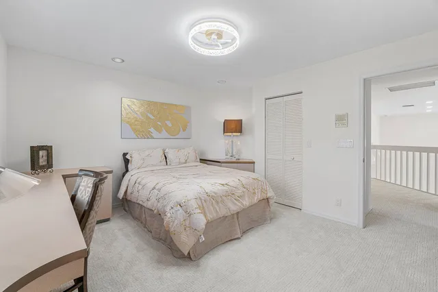 Residence photo 24