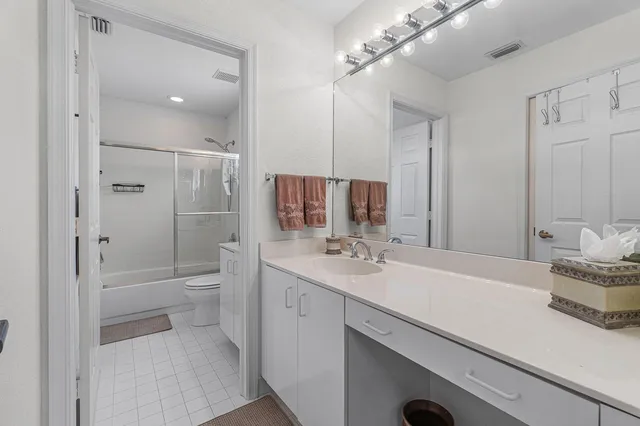 Residence photo 25
