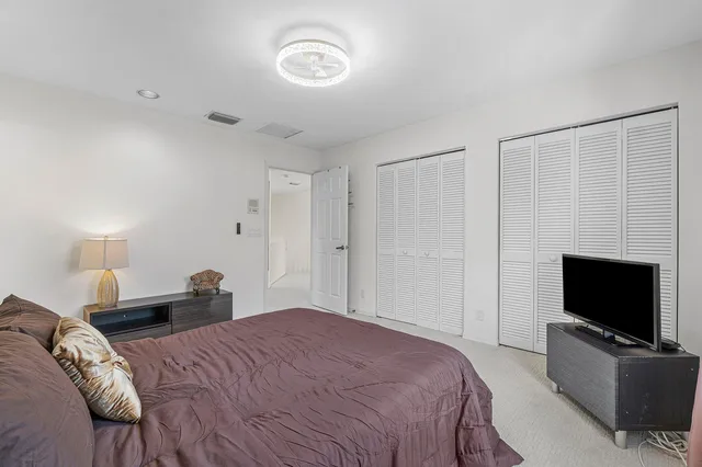 Residence photo 29