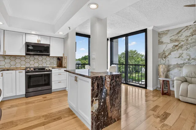 Boca West Country Club Unit 3044 photo 3