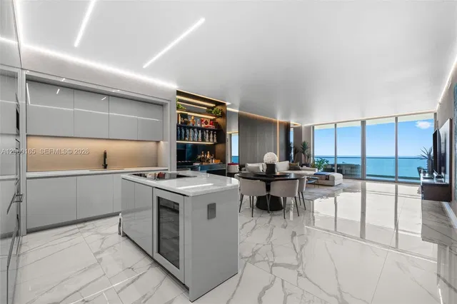 Residences by Armani Casa 3303