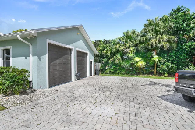 Residence photo 5