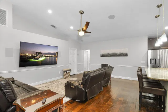 Residence photo 10