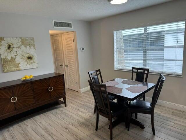 Unit C photo 4