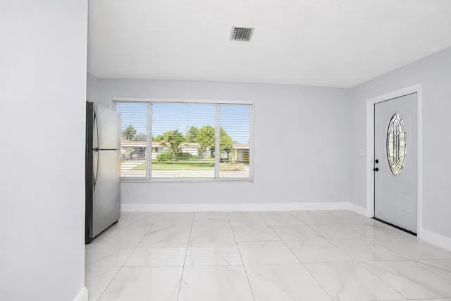 West Palm Beach Residence photo 15