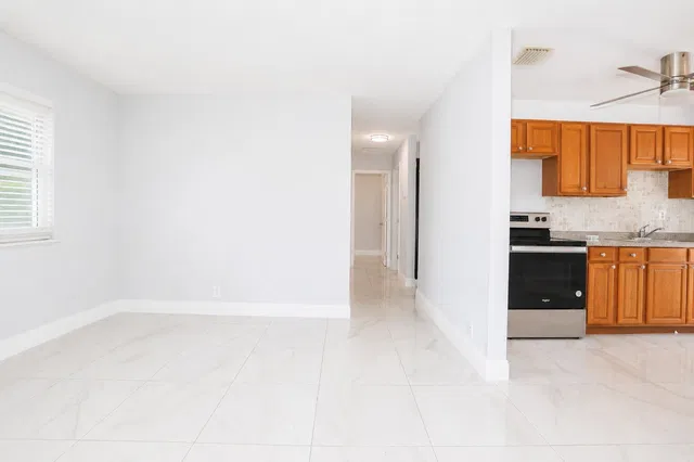 West Palm Beach Residence photo 20
