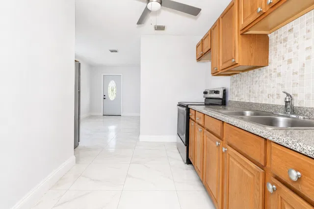 West Palm Beach Residence photo 23