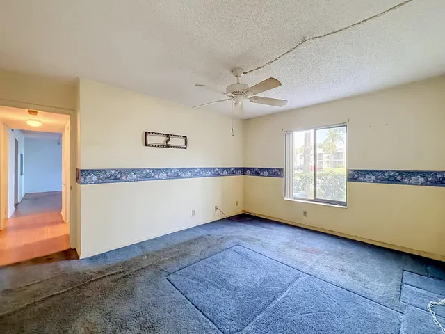 Unit E1 photo 20