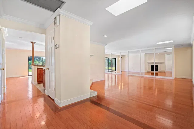 Residence photo 30