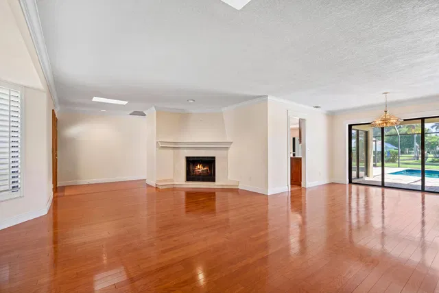 Residence photo 34
