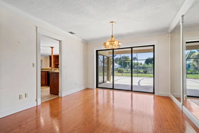 Residence photo 39