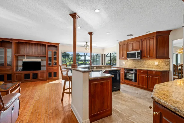 Residence photo 43