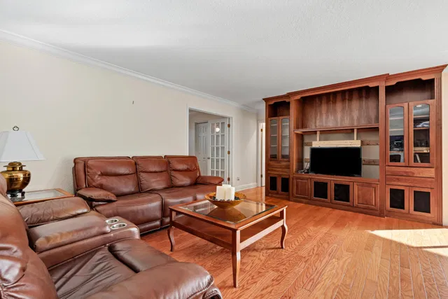 Residence photo 51