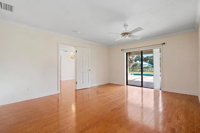 Residence photo 57
