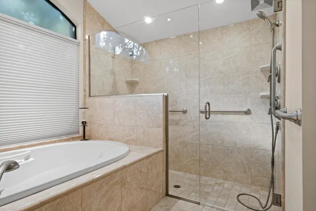 Residence photo 62