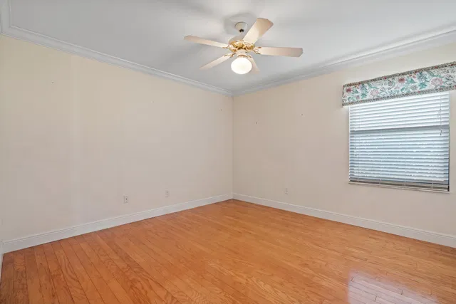 Residence photo 66